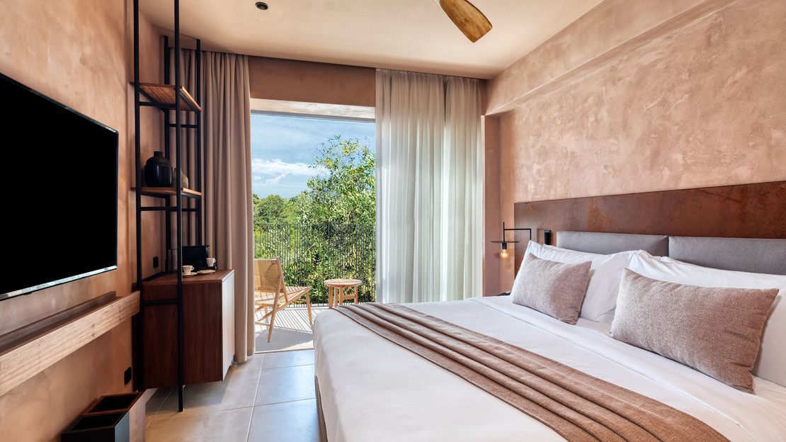 Domes of Corfu, Autograph Collection